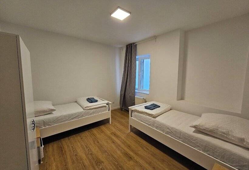 호스텔 Sfn Home Stay