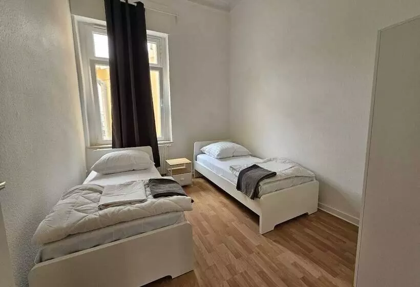 Retkeilymaja Sfn Home Stay