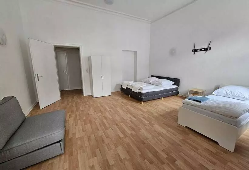 Retkeilymaja Sfn Home Stay