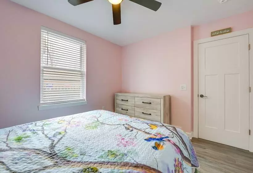 Angola Vacation Rental, Walk To Lake Erie Beach!