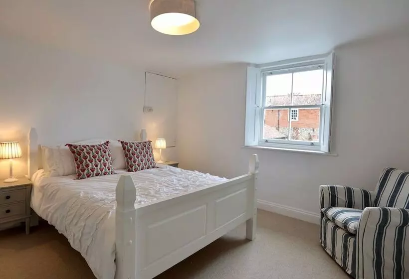 Cottage In East Rudham