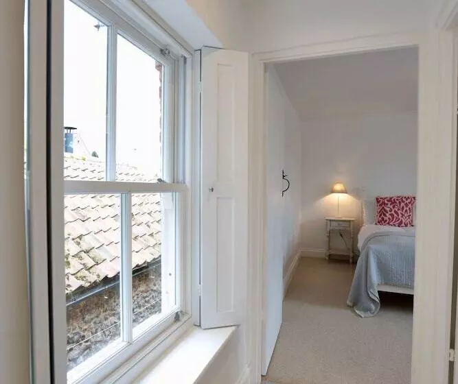 Cottage In East Rudham