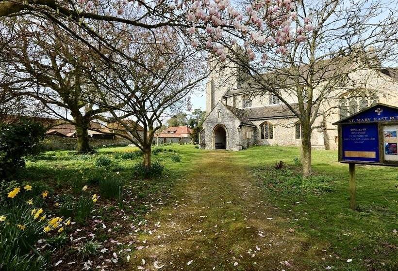 Cottage In East Rudham