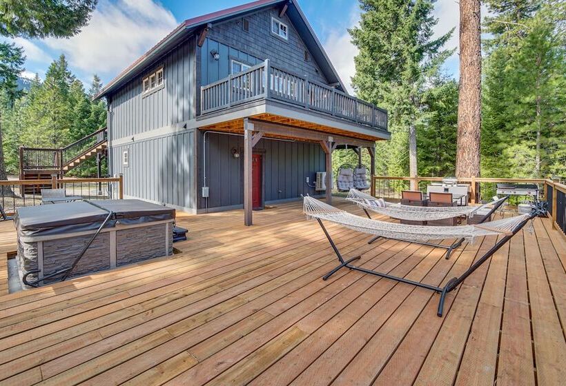 Cle Elum Cabin W/ Hot Tub, Fire Pit & Deck!