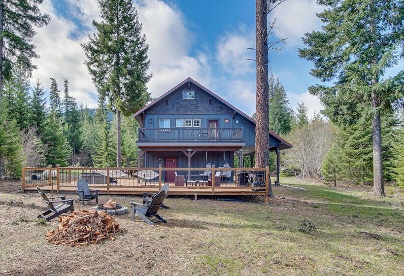 Cle Elum Cabin W/ Hot Tub, Fire Pit & Deck!