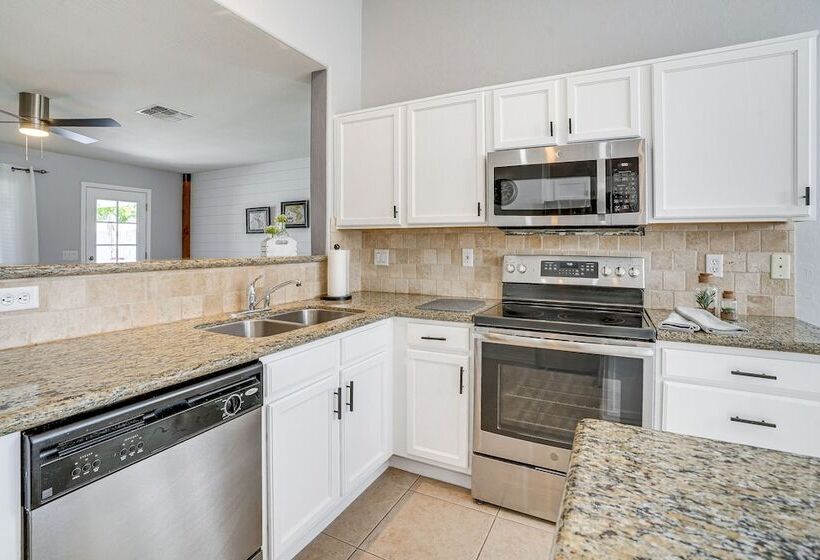 Glendale Oasis < 4 Mi To State Farm Stadium