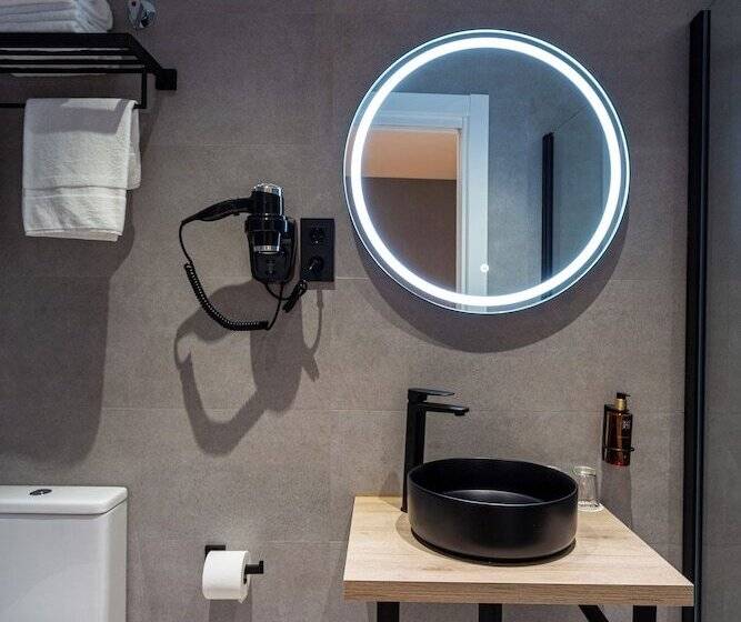 פונדק Casual Fuentes