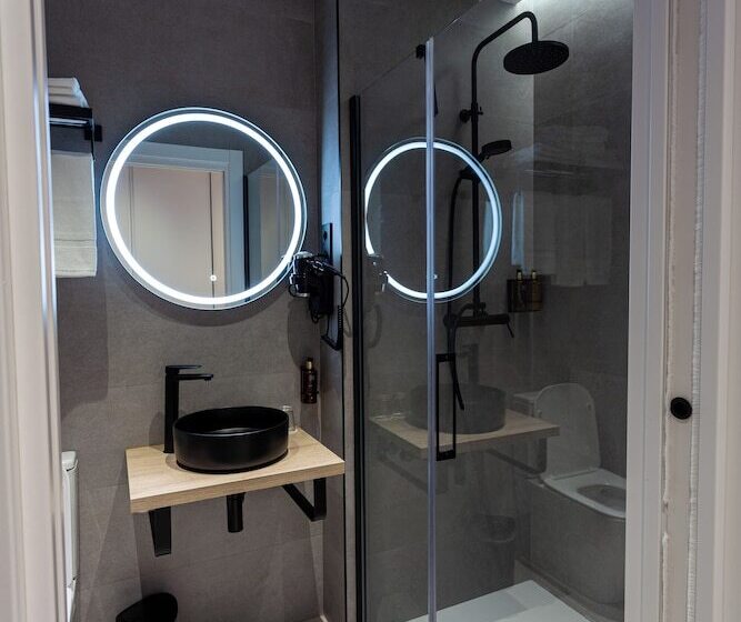 פונדק Casual Fuentes