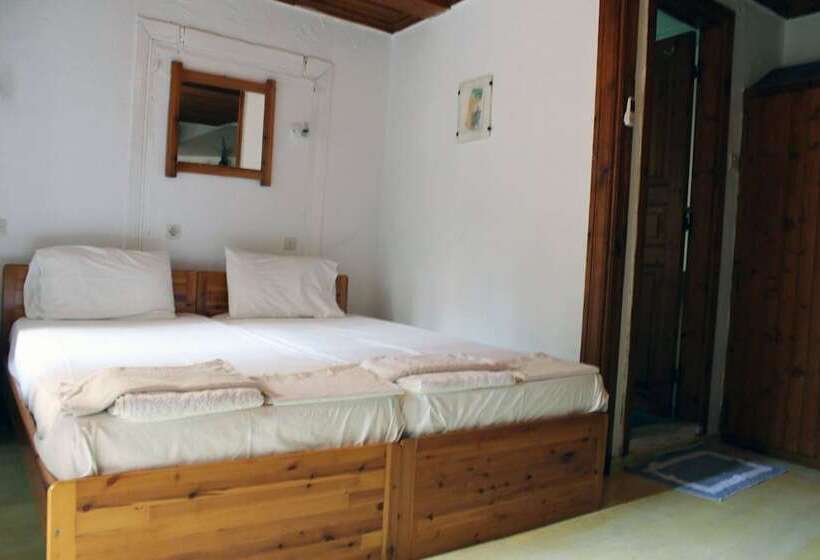 هتل Sotos Pension