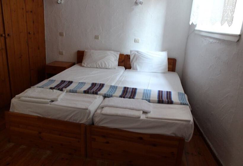 هتل Sotos Pension