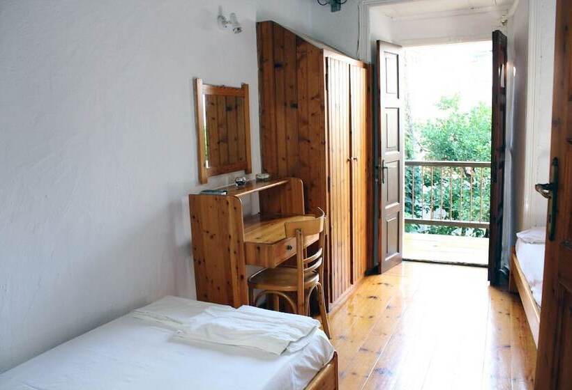 هتل Sotos Pension