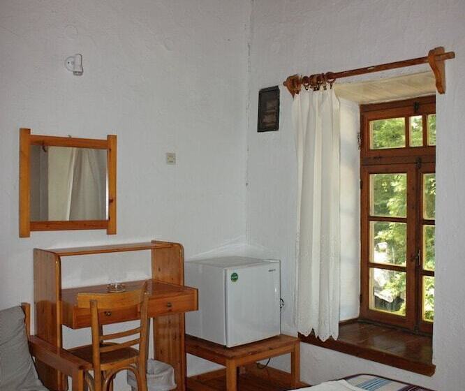 هتل Sotos Pension