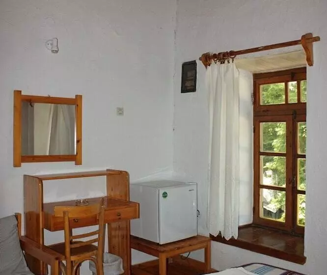 هتل Sotos Pension