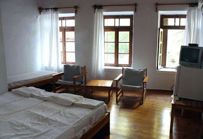 هتل Sotos Pension