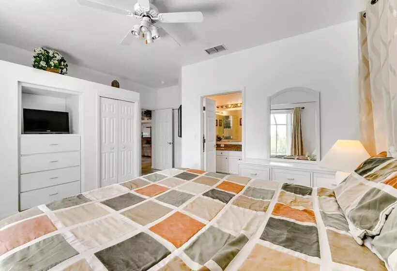 Kissimmee Home W/ Pool + Pond View, 5 Mi To Disney