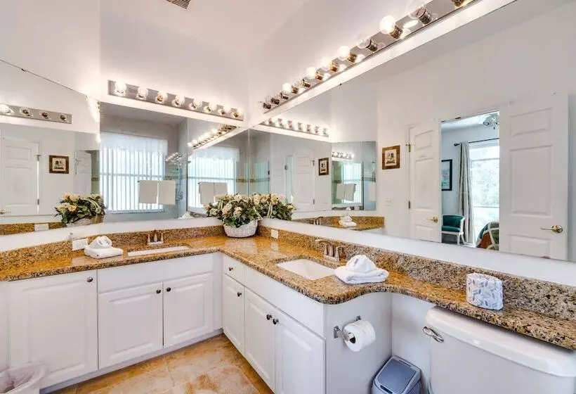 Kissimmee Home W/ Pool + Pond View, 5 Mi To Disney