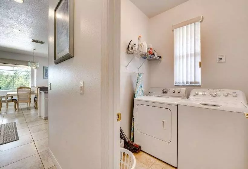 Kissimmee Home W/ Pool + Pond View, 5 Mi To Disney