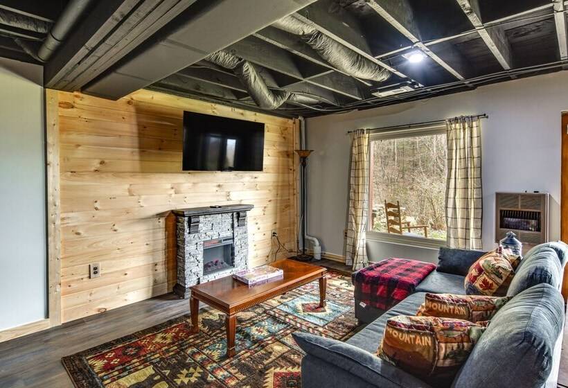 Lock Haven Cabin W/ Wood Stove & Mountain View!