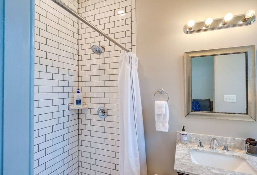 Milledgeville Home W/ Fire Pit + Pond Access!