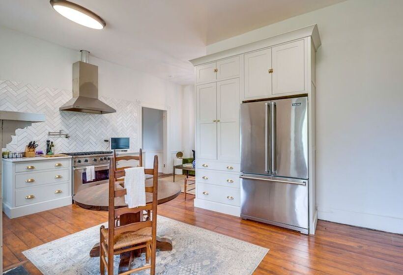 Milledgeville Home W/ Fire Pit + Pond Access!