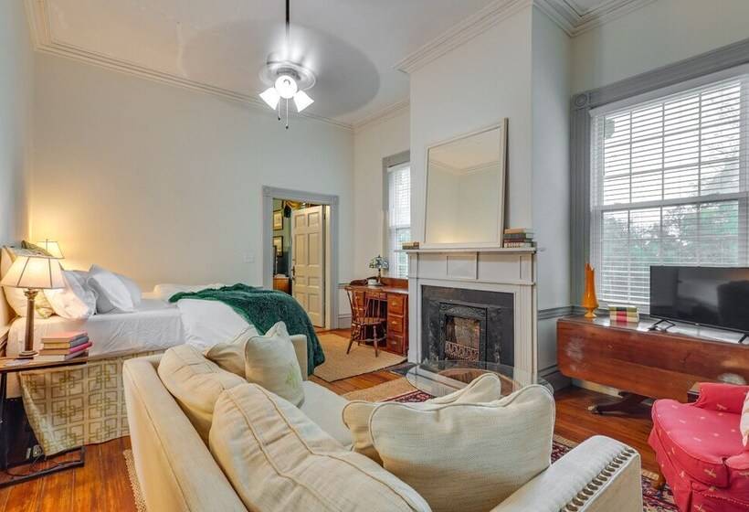 Milledgeville Home W/ Fire Pit + Pond Access!