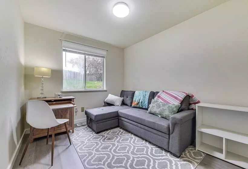 Olympia Home W/ Deck ~ 7 Mi To Amtrak Train!
