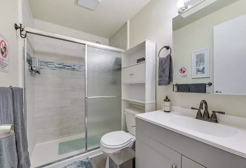 Olympia Home W/ Deck ~ 7 Mi To Amtrak Train!