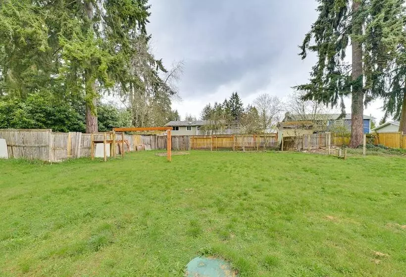 Olympia Home W/ Deck ~ 7 Mi To Amtrak Train!
