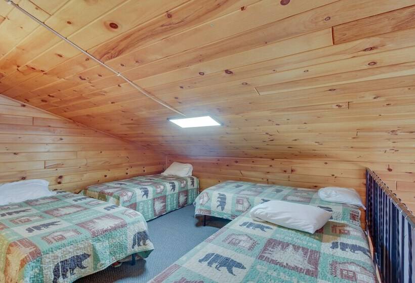 Fire Pit + Lake View: Cozy Park Rapids Cabin