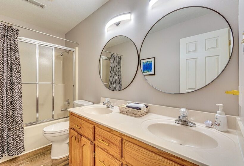 Pet Friendly Conway Home: 1 Mi To Hendrix College!