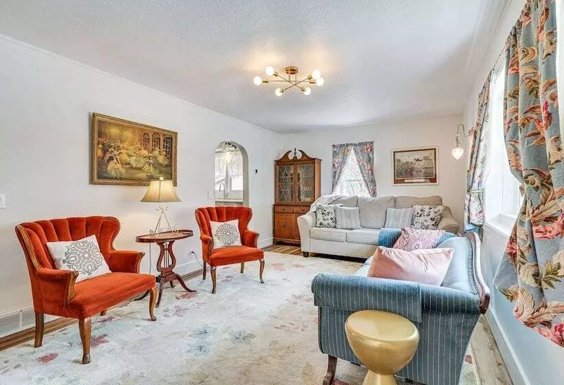 Quaint Hot Springs Home < 1 Mi To Downtown!