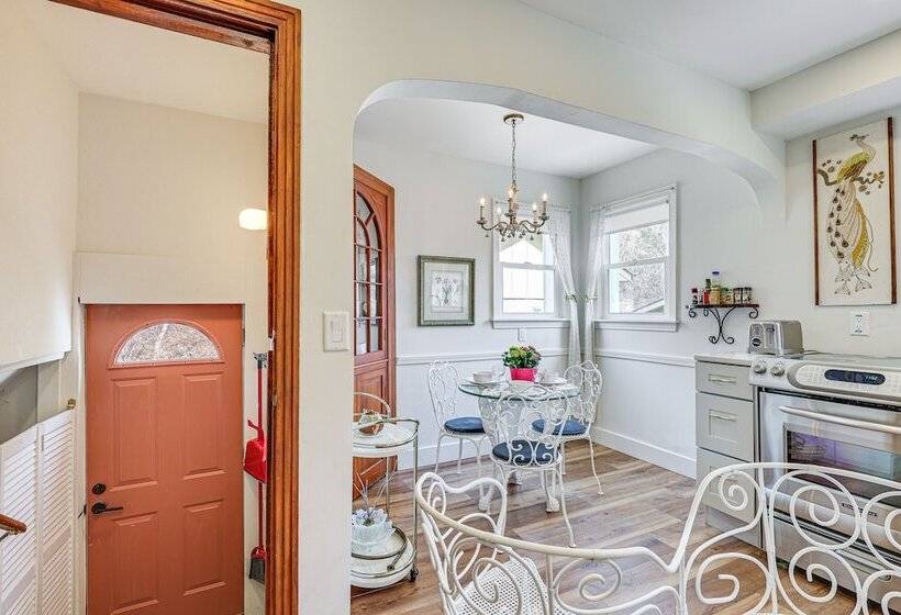 Quaint Hot Springs Home < 1 Mi To Downtown!