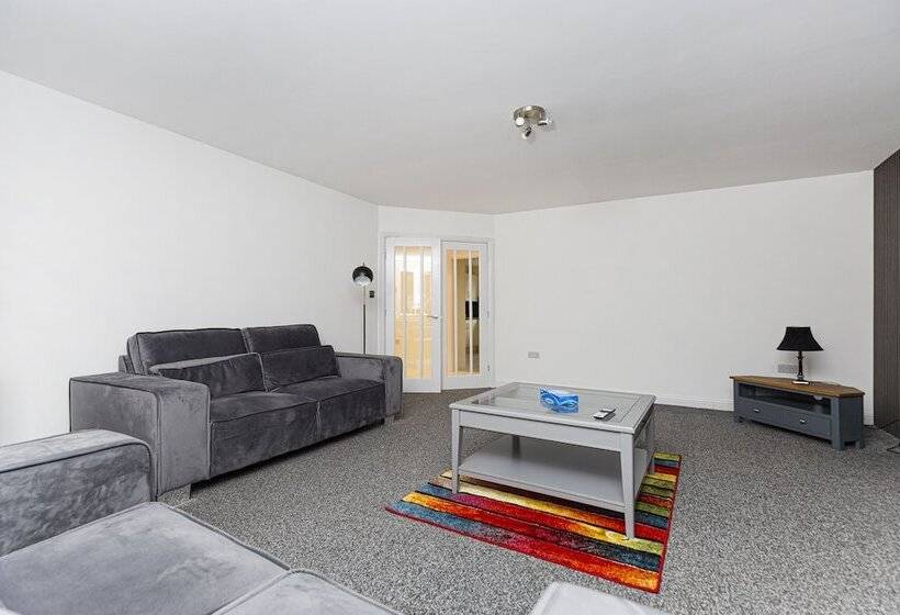 Rezydencja New Build 4 Bed Det House In Yorkshire Nr Leeds