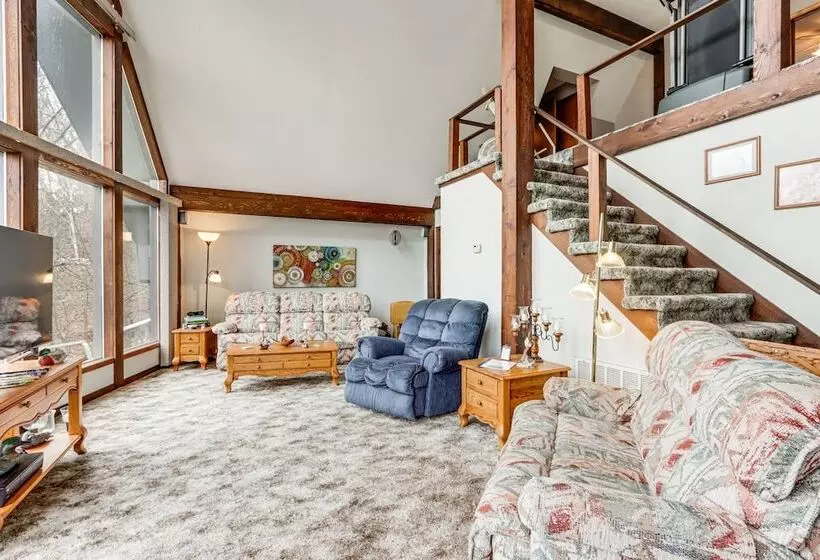 Riverfront Baxter Springs Home W/ Deck & Grill!