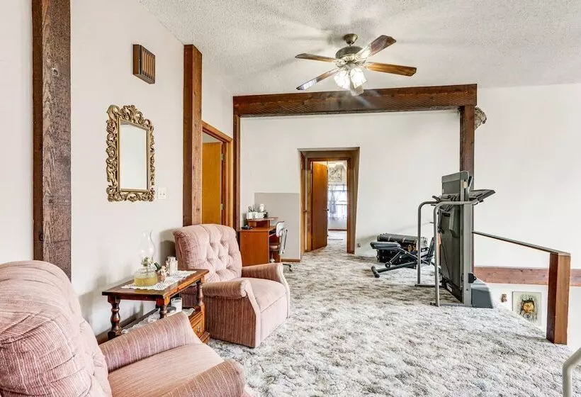 Riverfront Baxter Springs Home W/ Deck & Grill!