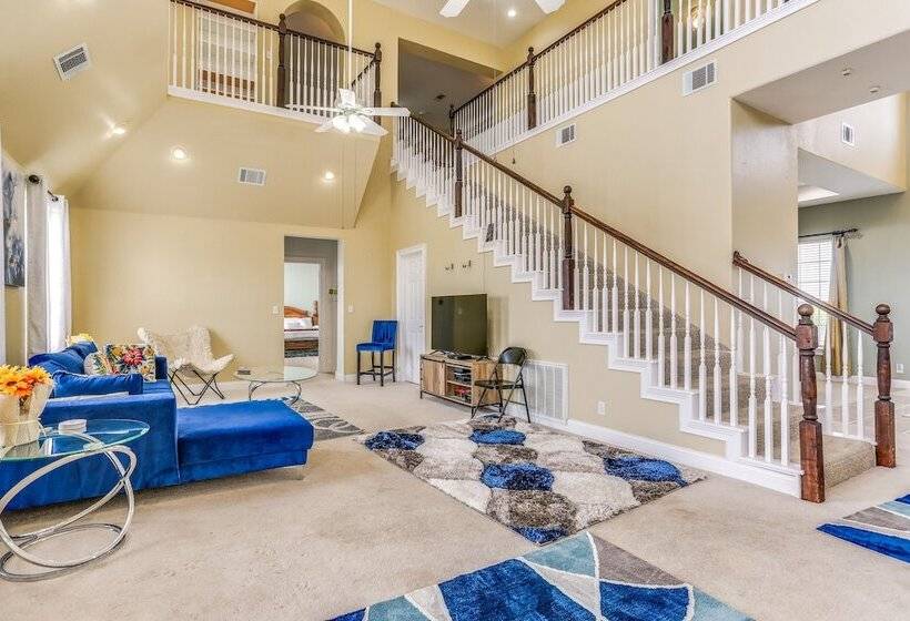 Spacious Farmersville Home W/ Game Room & Fire Pit