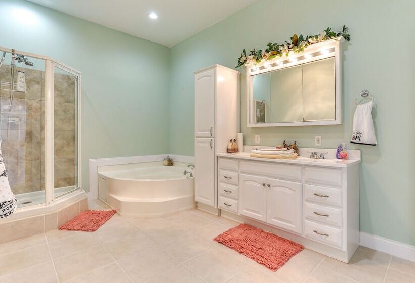 Spacious Farmersville Home W/ Game Room & Fire Pit