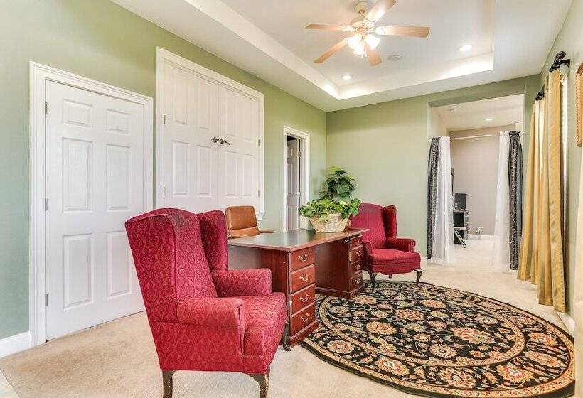 Spacious Farmersville Home W/ Game Room & Fire Pit
