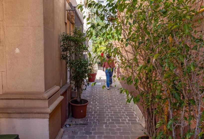 تختخواب و صبحانه Verdi 254