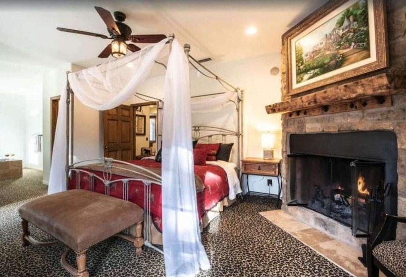 Big Bear Castle By Avantstay Private Home In Great Big Bear Location W/ Hot Tub