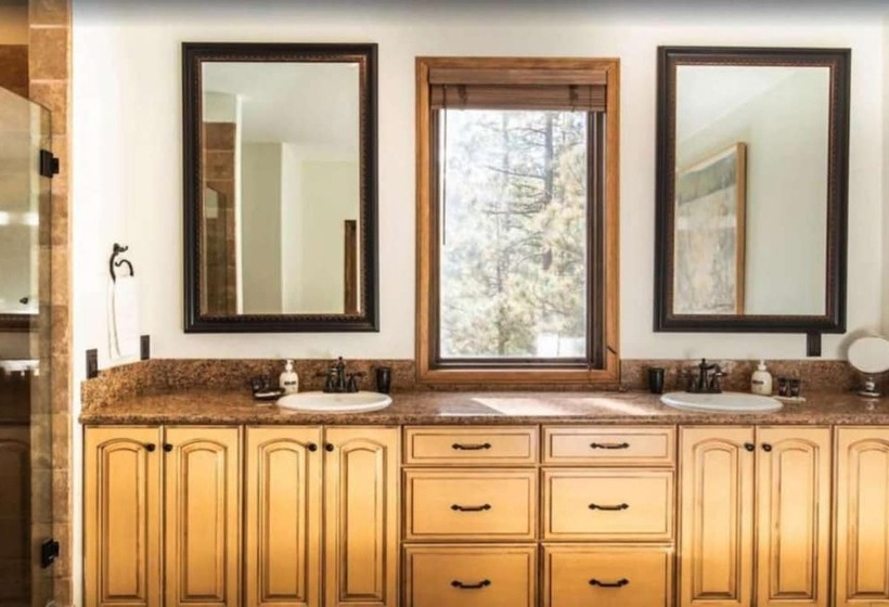 Big Bear Castle By Avantstay Private Home In Great Big Bear Location W/ Hot Tub