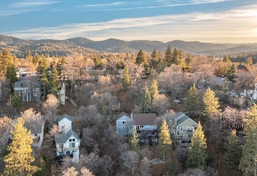 Blue Spruce By Avantstay Cozy Home W/ Dual Decks