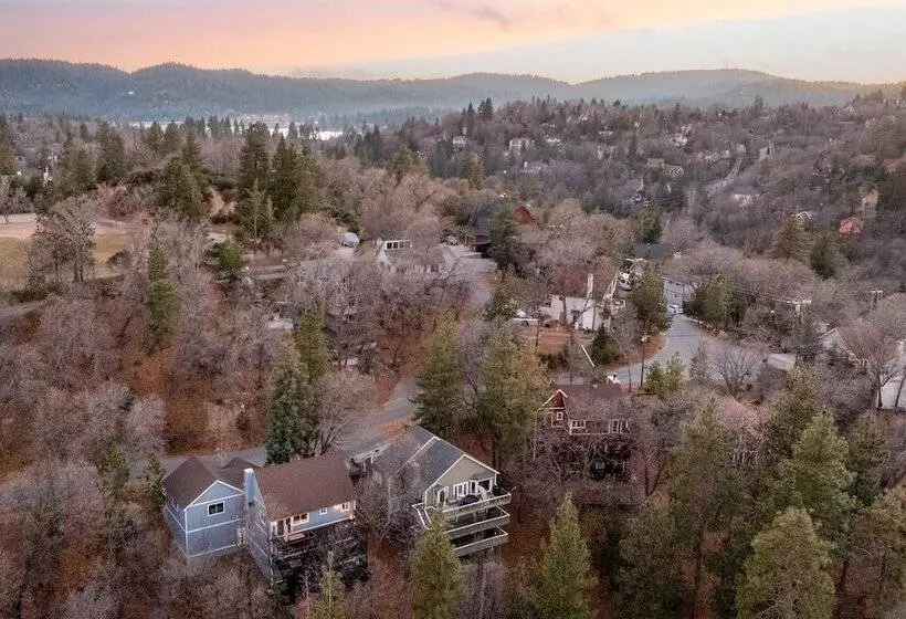 Blue Spruce By Avantstay Cozy Home W/ Dual Decks