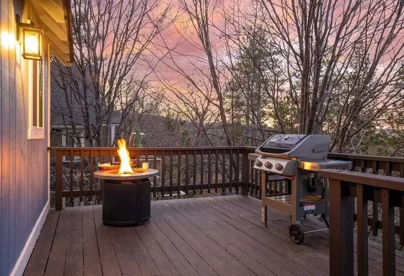 Blue Spruce By Avantstay Cozy Home W/ Dual Decks