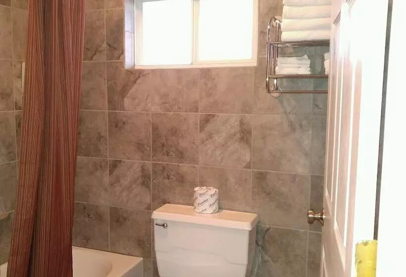 Carter Mountain Motel