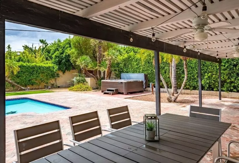 Catalina By Avantstay Fully Remodeled Palm Springs Haven! Pool ! Permit#3432