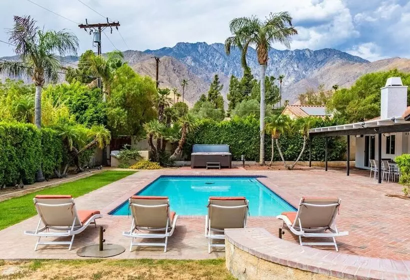 Catalina By Avantstay Fully Remodeled Palm Springs Haven! Pool ! Permit#3432