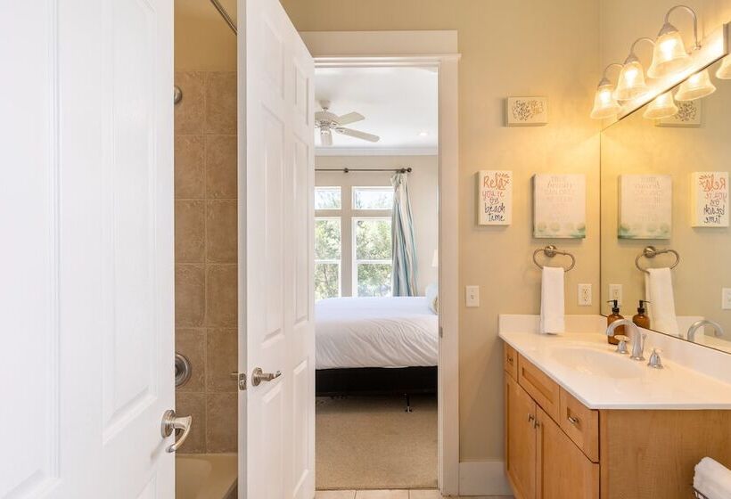 Doctor S Orders By Avantstay 5 Mins To Beach! W/ Community Pool & Hot Tub!