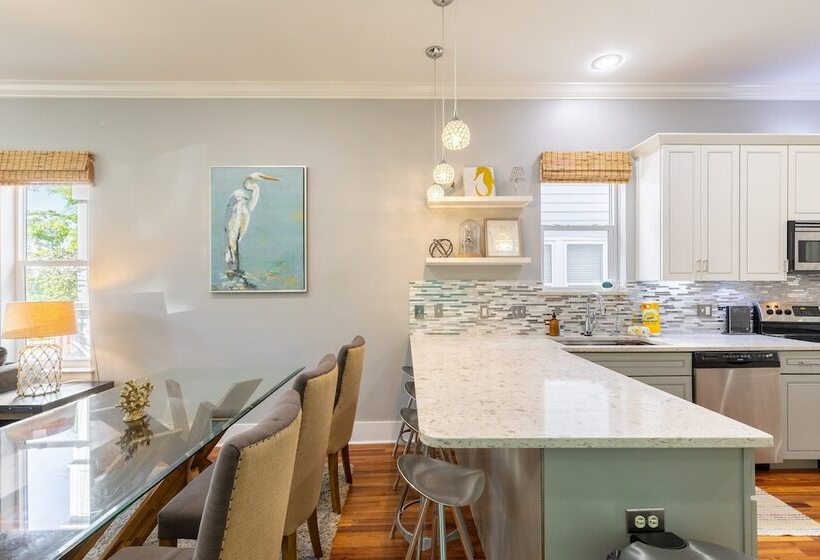 Doctor S Orders By Avantstay 5 Mins To Beach! W/ Community Pool & Hot Tub!