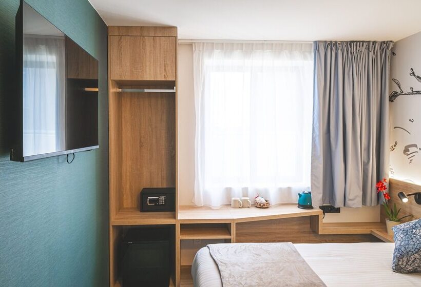 Green Park Hotel Paris